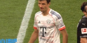 讲不出再见穆勒完成拜仁主场告别战 效力25年出战750场夺33冠