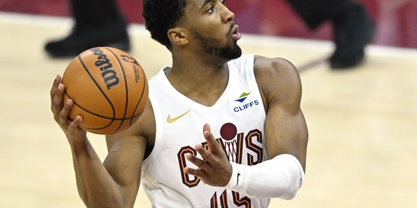 九游体育app-米球王！米切尔18投10中&amp;amp;罚球12中11 砍34分2板5助1断&amp;amp;正负值+11