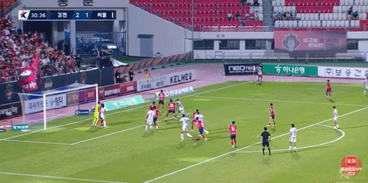 九游体育注册-韩K联半场：孟承雄传射，元基正破门，金泉尚武暂3-2FC首尔