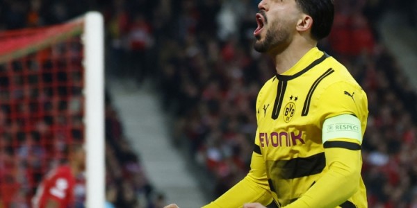 九游体育-图片报：埃姆雷-詹将与多特续约至2028年，薪水大幅下降