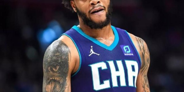 九游体育官网-自由市场开放前曝出丑闻 小桥被控家暴遭到逮捕