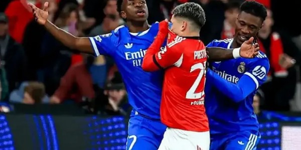 九游体育官网-FIFA宣布世界杯新规 细思极恐 欲加之罪何患无辞？|VAR|国际足联|视频助理裁判|国际足球协会|美加墨世界杯_新浪体育_新浪新闻