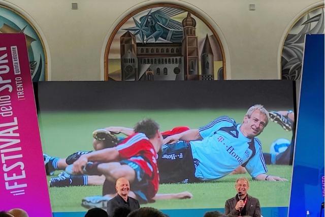 1664001871395026205.jpg 1664001100472.jpg